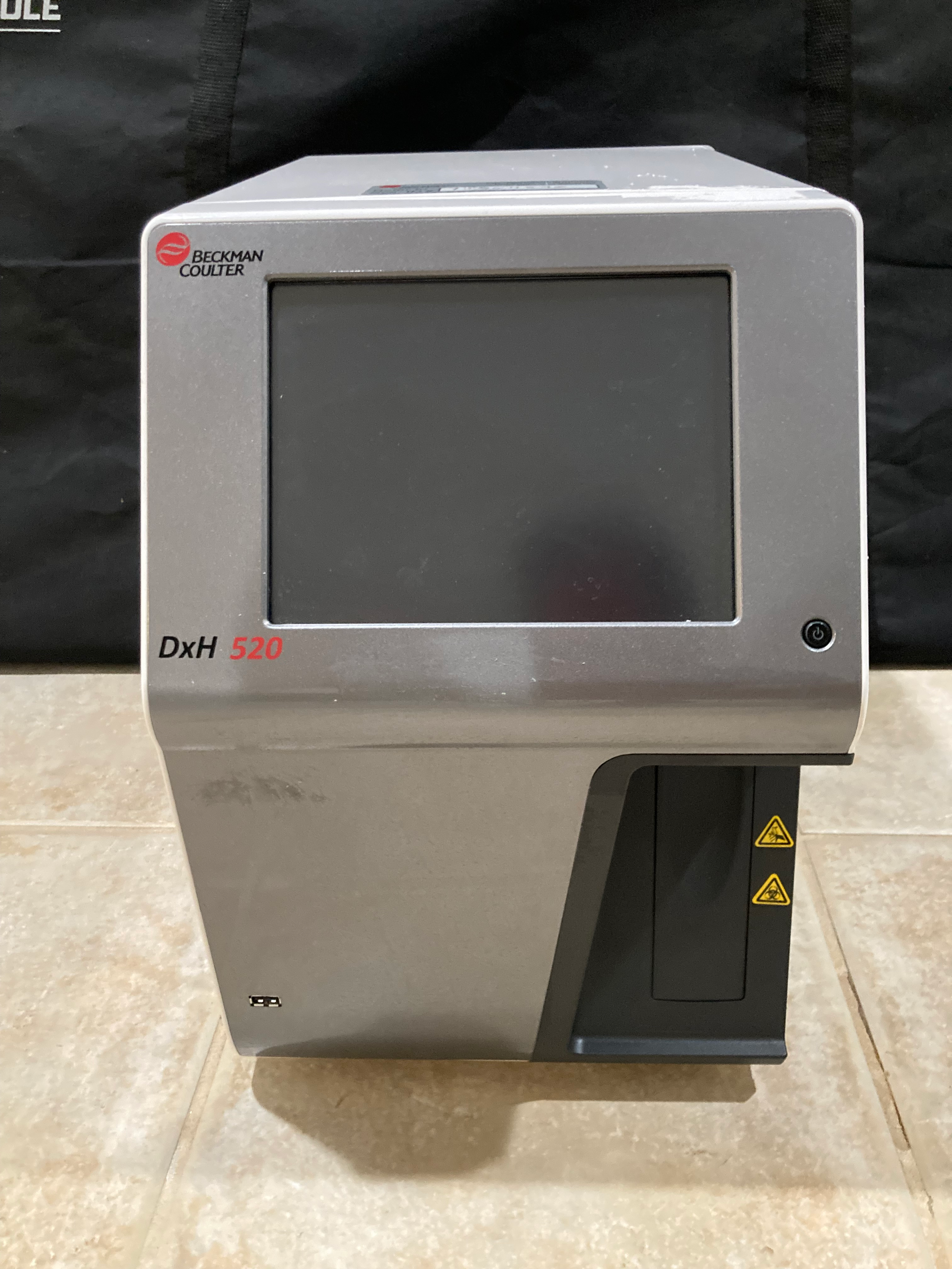 Beckman Coulter DxH 520 Hematology Analyzer B40602